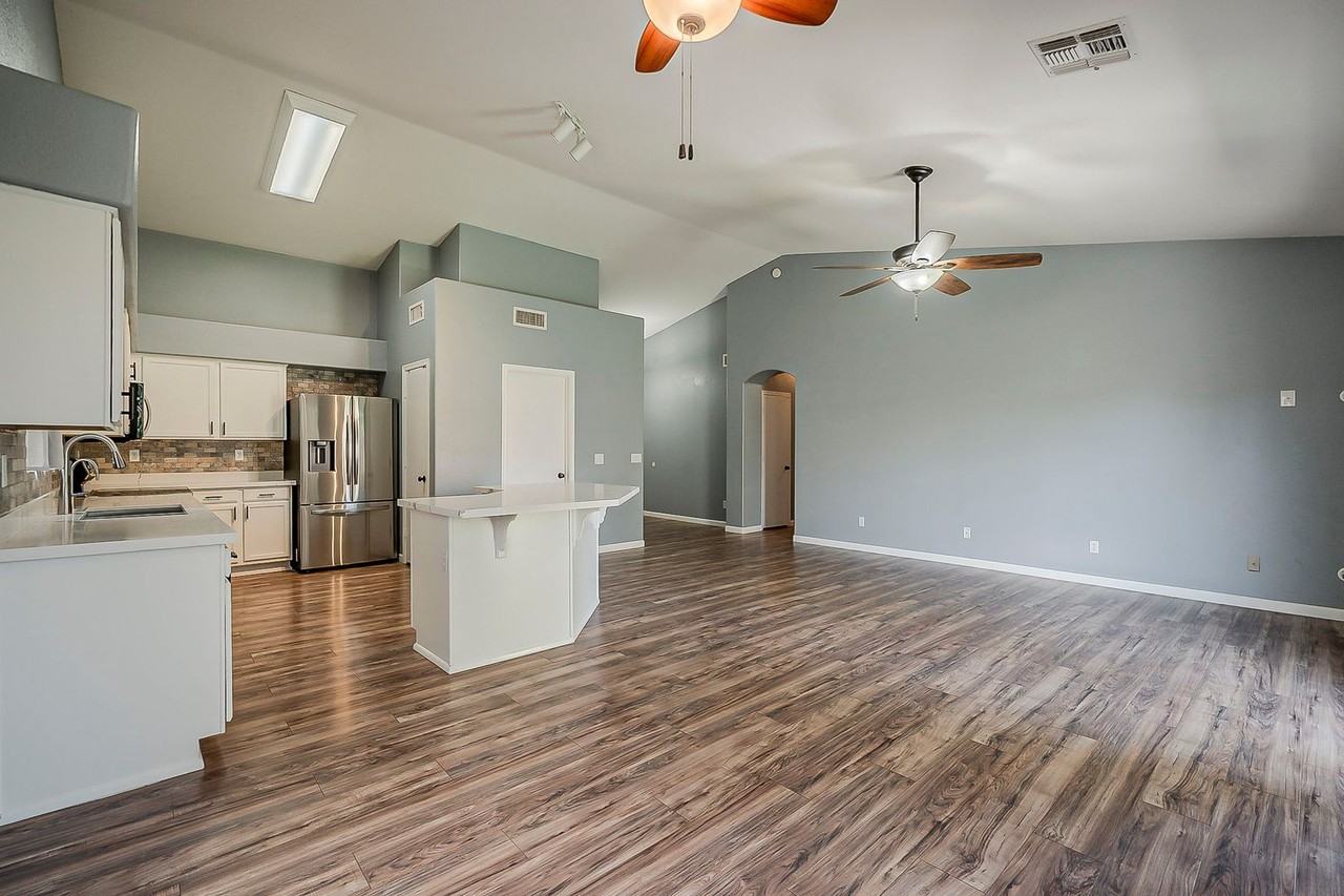 11344 E Contessa St - Photo 2 of 38