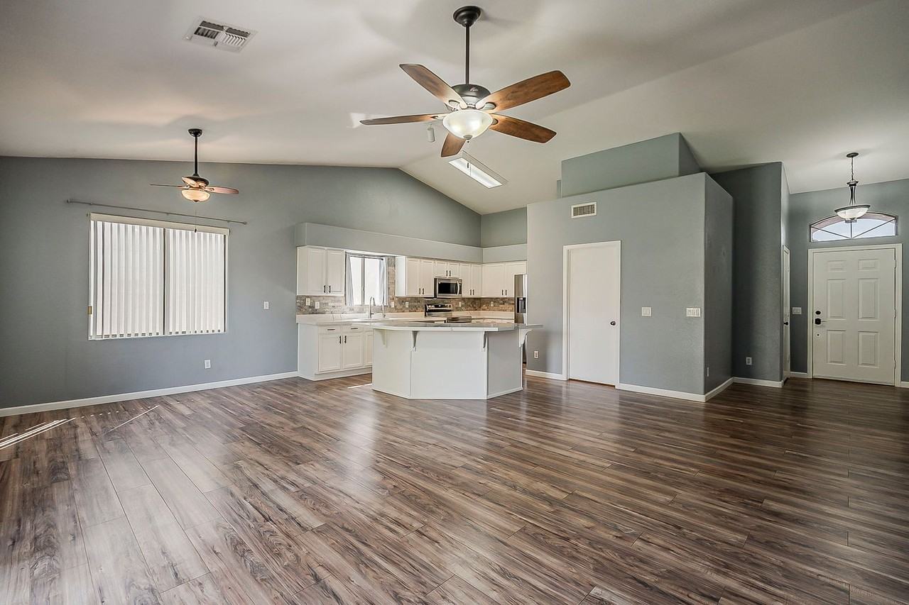 11344 E Contessa St - Photo 3 of 38