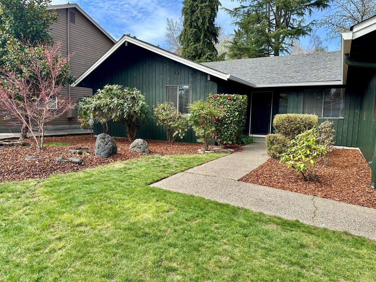 8625 Sw Inez St - Photo 2 of 35