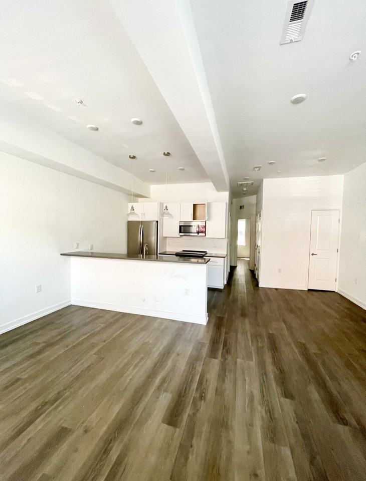 1342 Marston Street - Photo 6 of 35