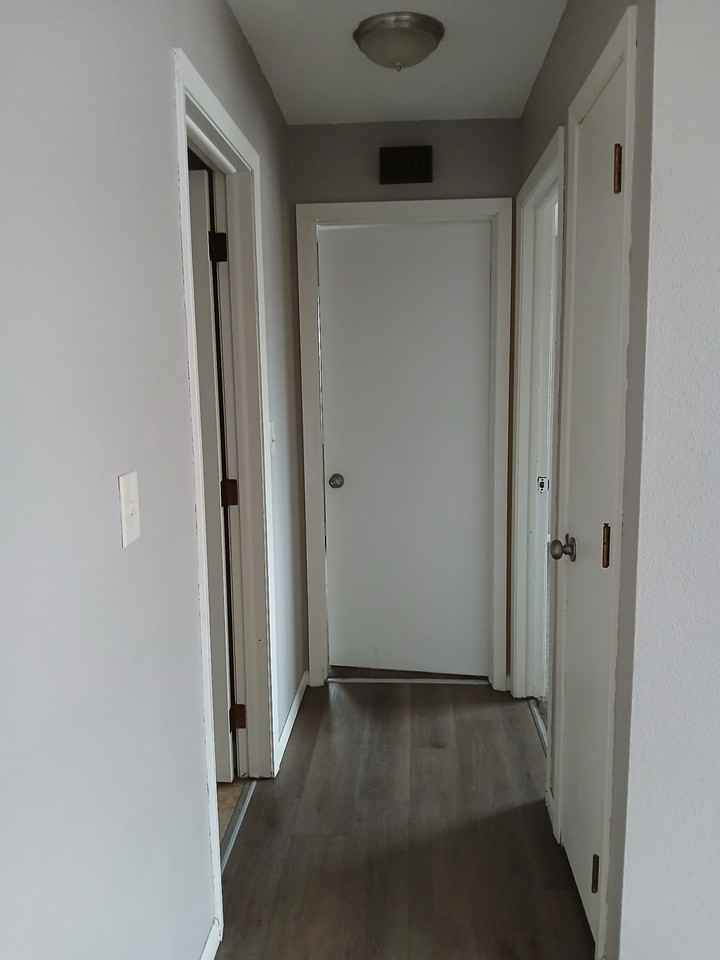 1127 College Street - Photo 7 of 12