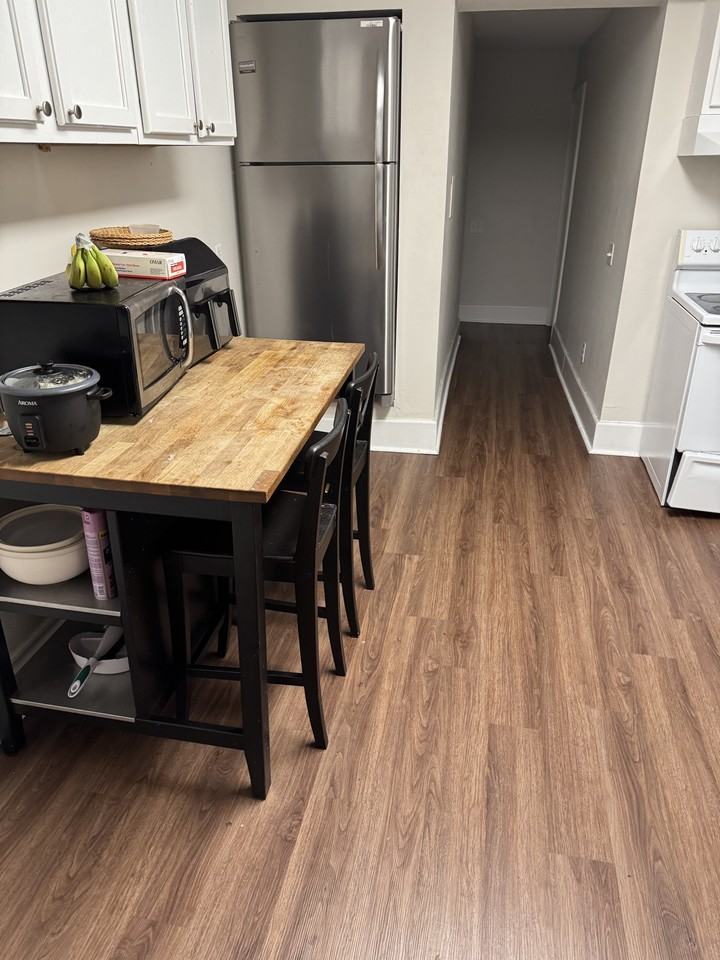 1035 12th Ave Se #1LOWER - Photo 4 of 11