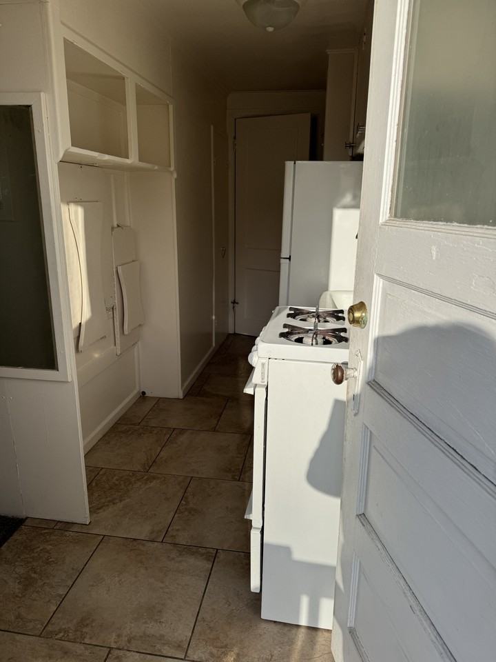 1831 62nd St #2 - Photo 3 of 4