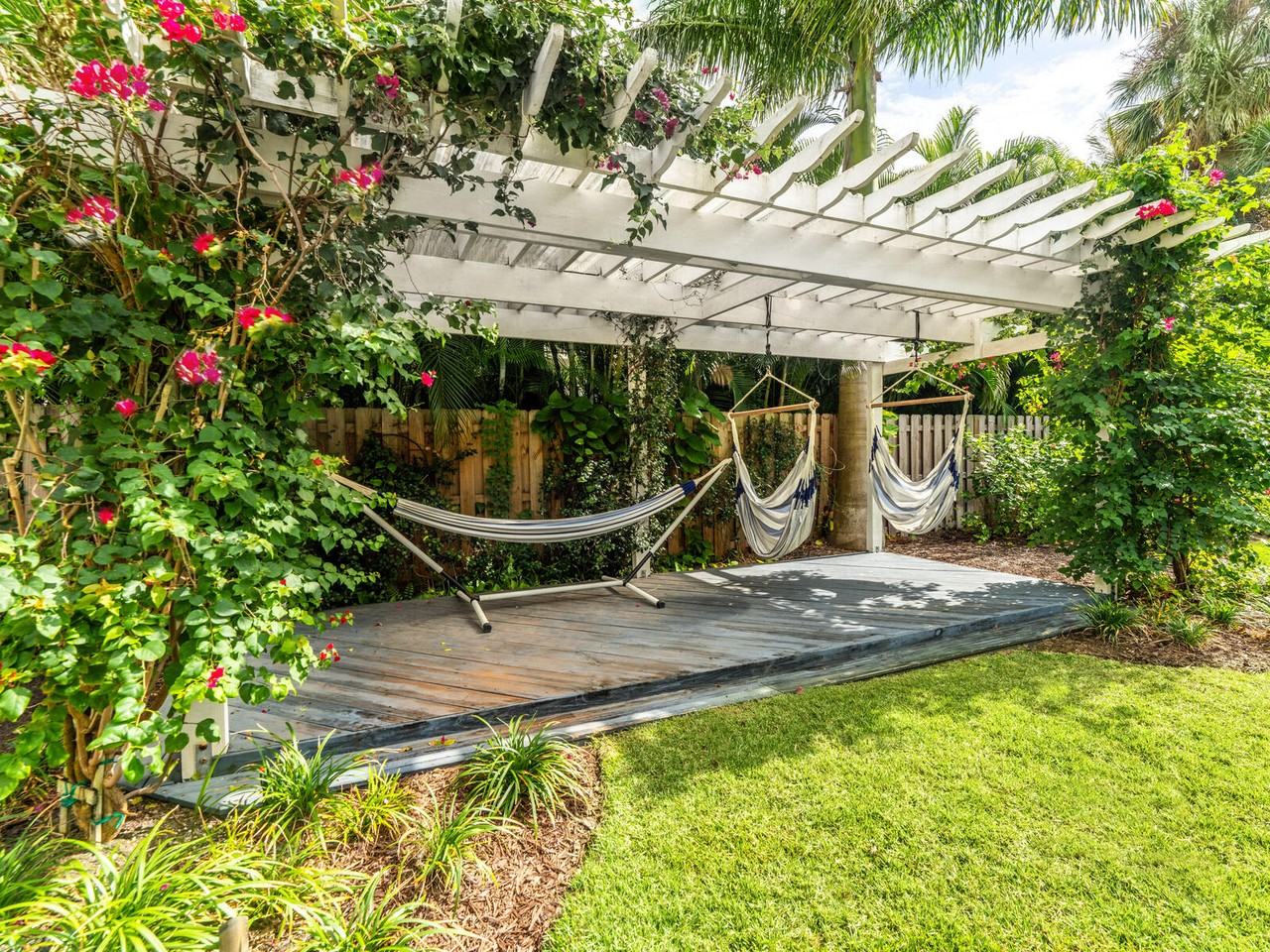 1846 Lincoln Dr #NA - Photo 2 of 10