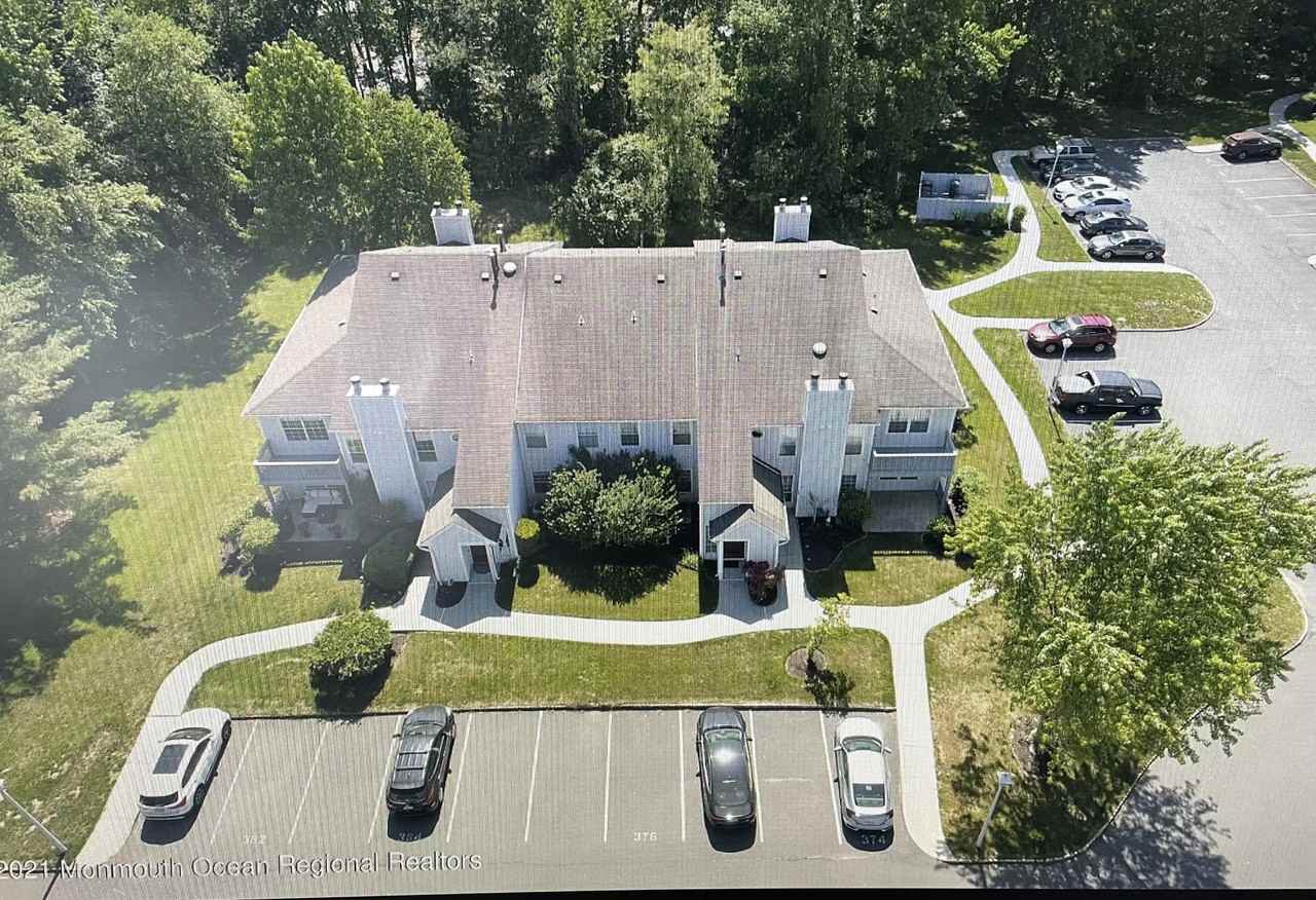 376 Hampton Pl #376HAMPTON - Photo 3 of 12