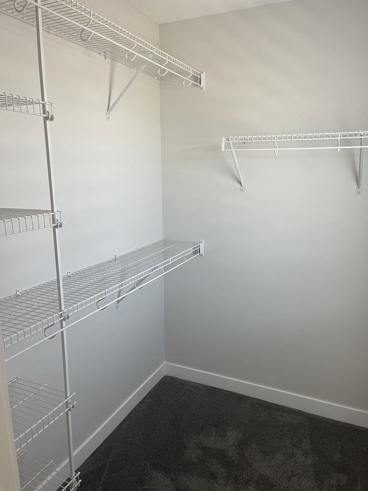 115 Creekview Gardens Southwest - Photo 4 of 16