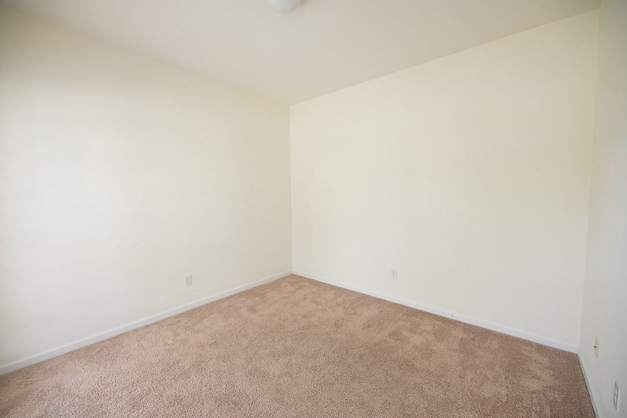 1320 Sharp Ridge Rd - Photo 4 of 39