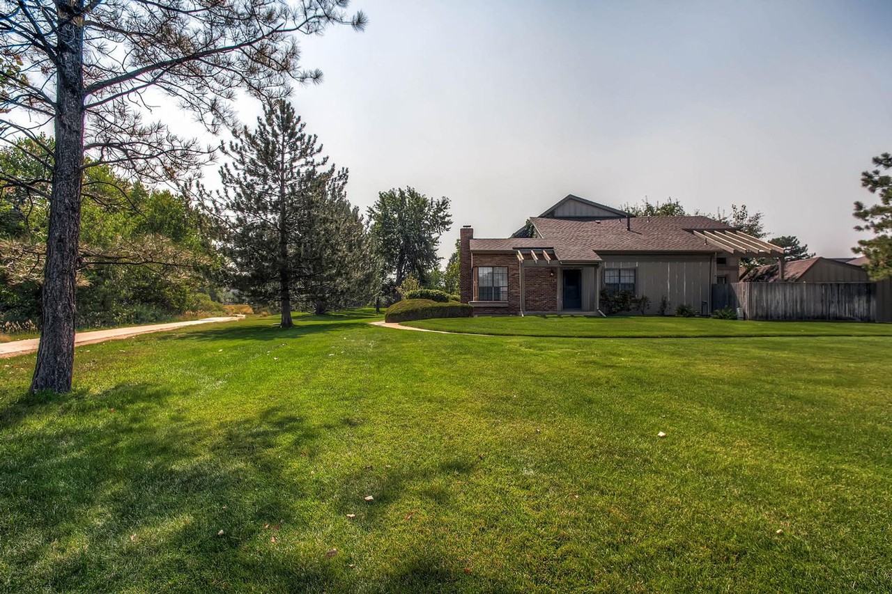 8398 E Phillips Pl - Photo 2 of 17