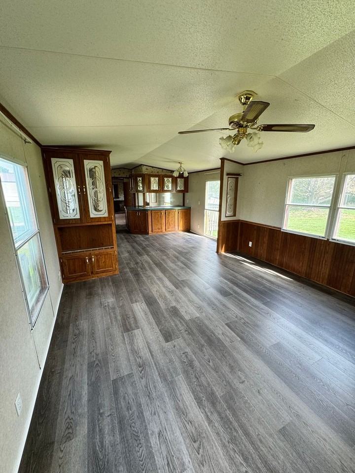 1245 Long Branch Rd - Photo 3 of 22