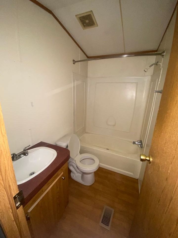 1237 Long Branch Rd Trlr G - Photo 4 of 18