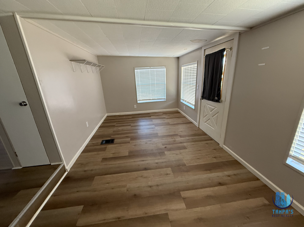 37814 Daughtery Rd - Photo 3 of 11