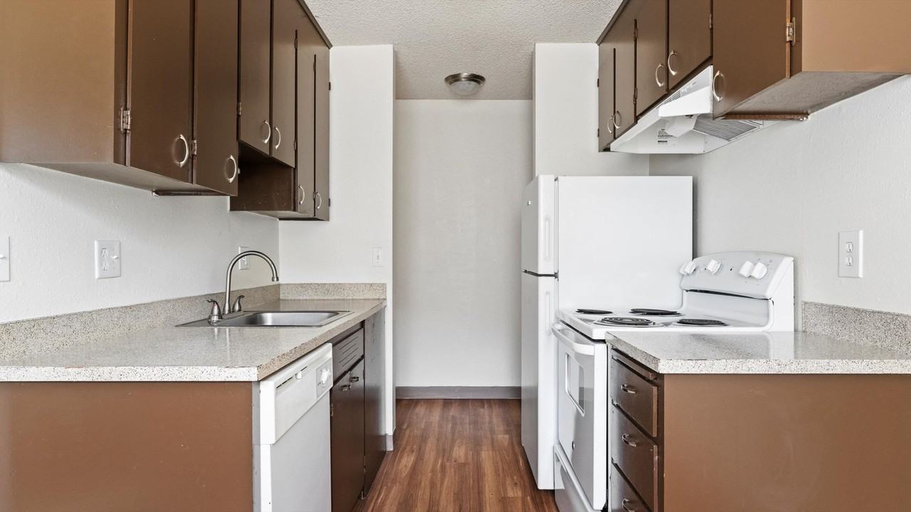 Kamiakin Apartments in Kennewick WA - Photo 2 of 50