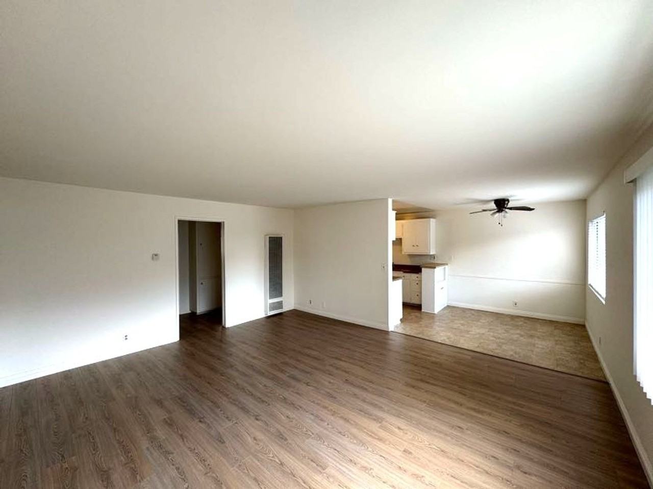 1394 Springfield St - Photo 3 of 20