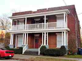 featured image of 614 Madison St