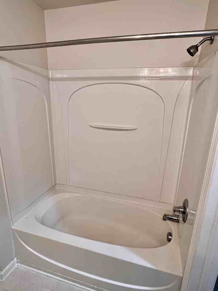 6117 Hedgecock Cir #1A - Photo 7 of 11