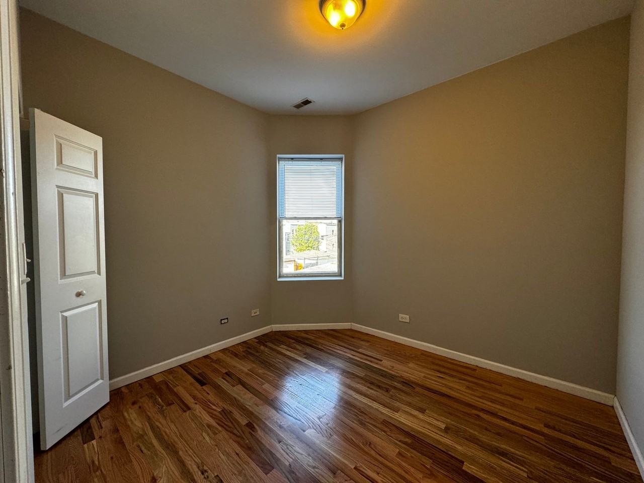 4724 N Bernard St #2W - Photo 4 of 11