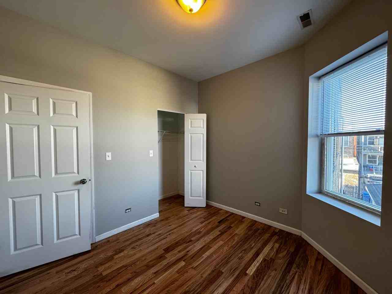 4724 N Bernard St #2W - Photo 5 of 11