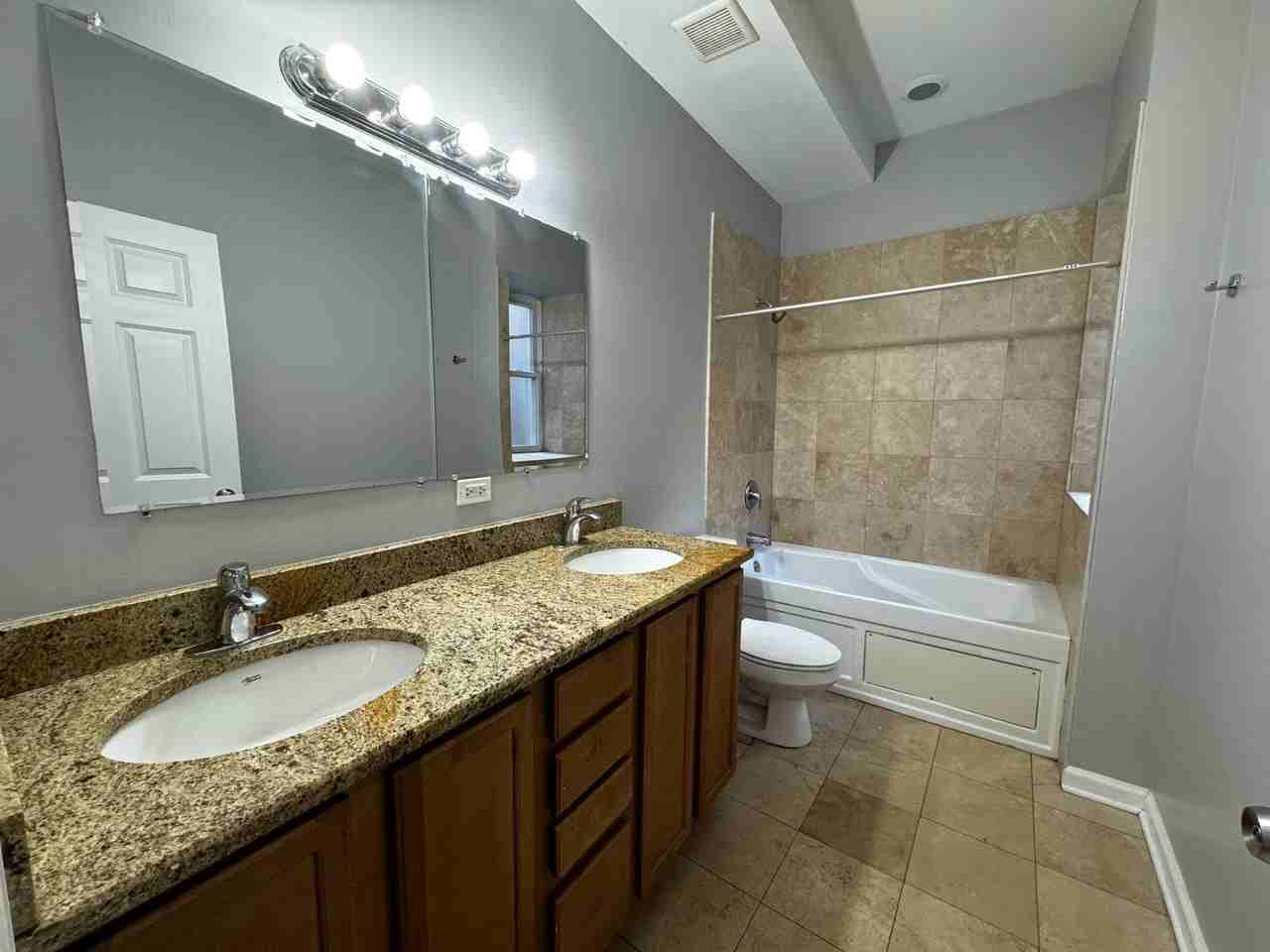 4724 N Bernard St #2W - Photo 6 of 11