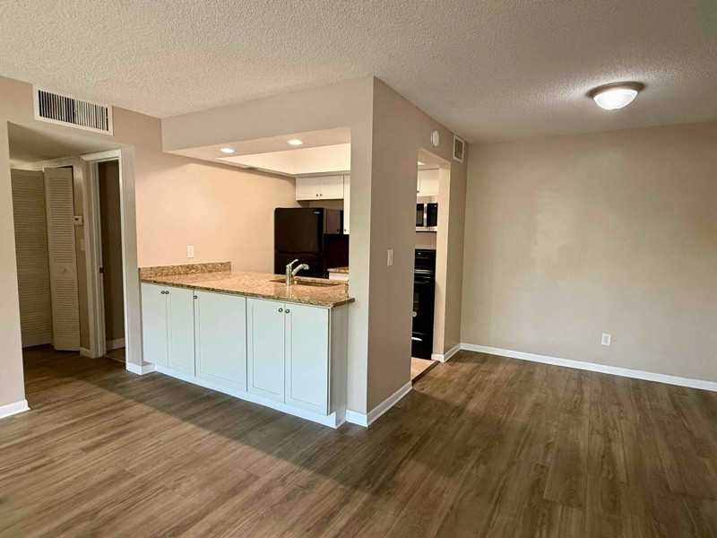 838 Nw Fork Rd - Photo 3 of 13