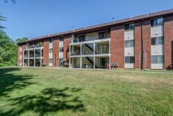 2310 Skyline Dr #7 - Photo 3 of 12