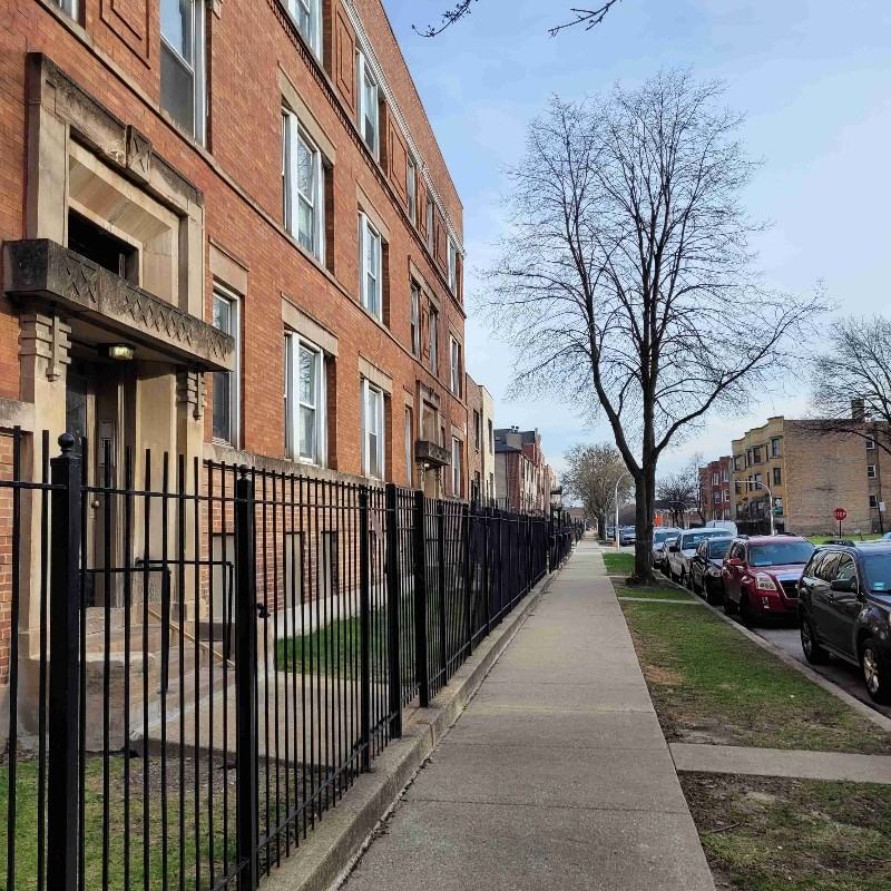 4541 S Calumet Ave #1A - Photo 2 of 11