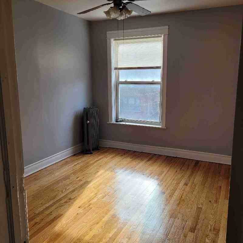 4541 S Calumet Ave #1A - Photo 4 of 11