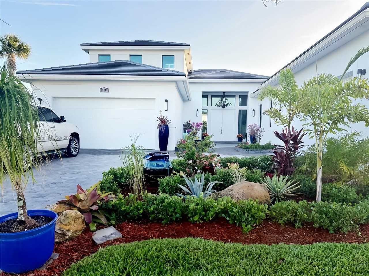 11460 Sw Pietra Way #11460 - Photo 3 of 50