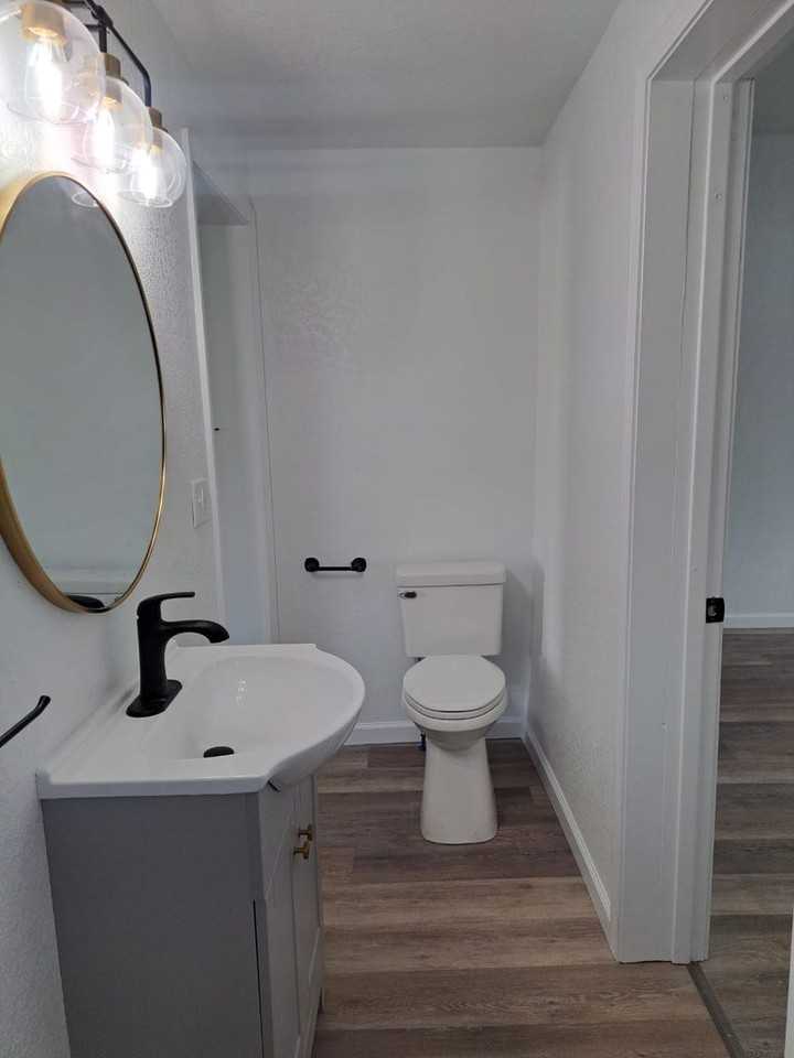 358 Cherry St - Photo 3 of 15