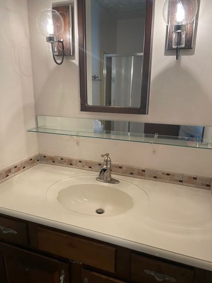 2238 Circle Dr - Photo 3 of 32