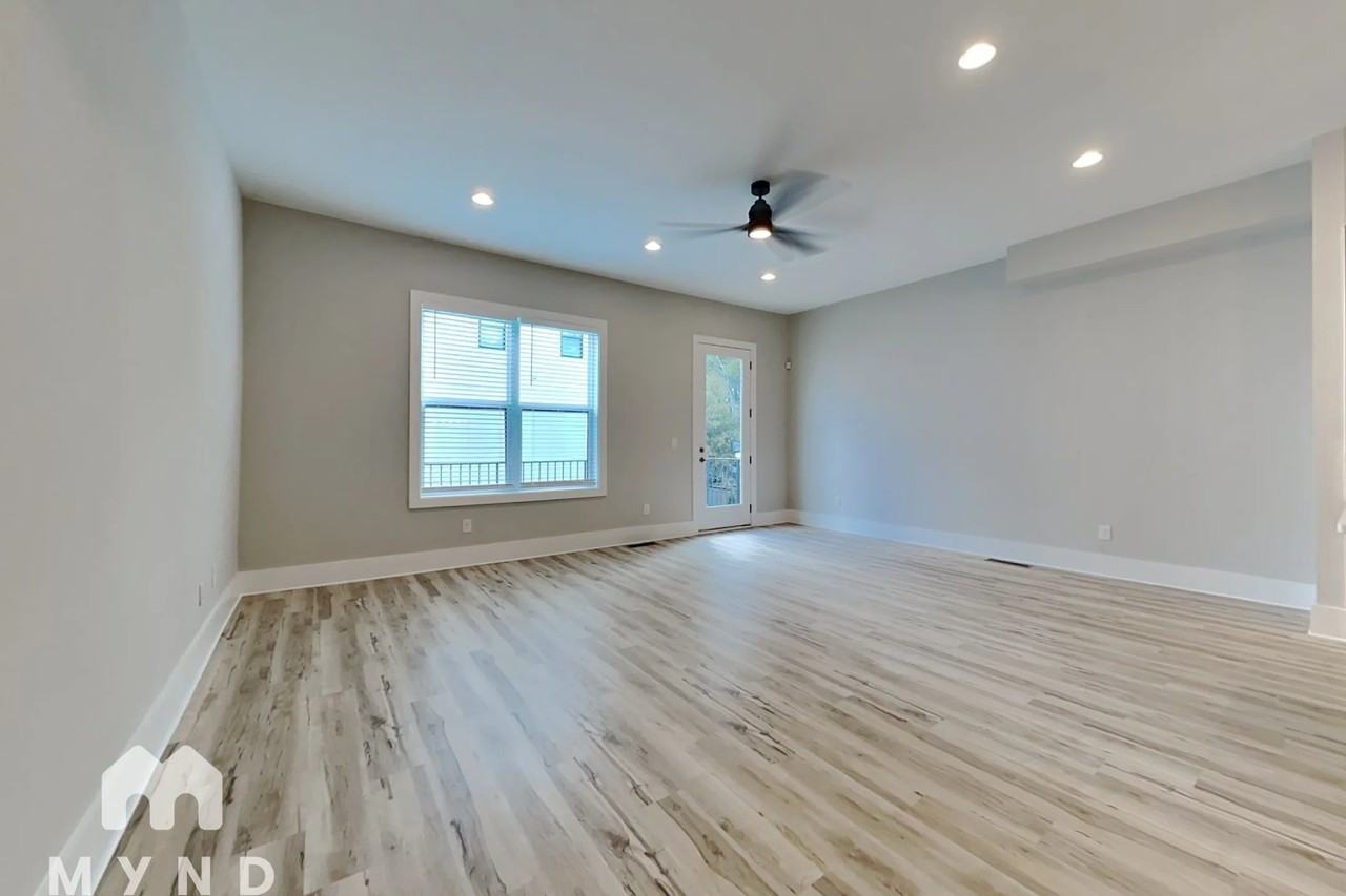 2463 Sycamore Rd Nw - Photo 2 of 18