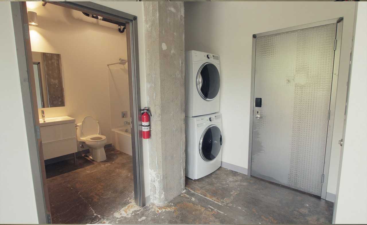 714 Walbridge St #308 - Photo 7 of 7