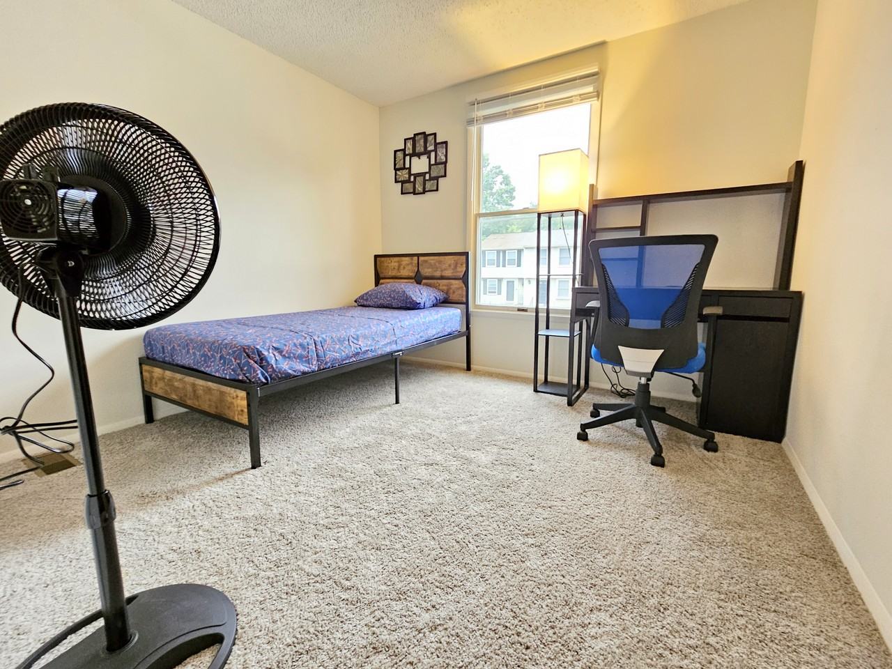 9408 Lexington Cir Apt C #2 - Photo 5 of 13