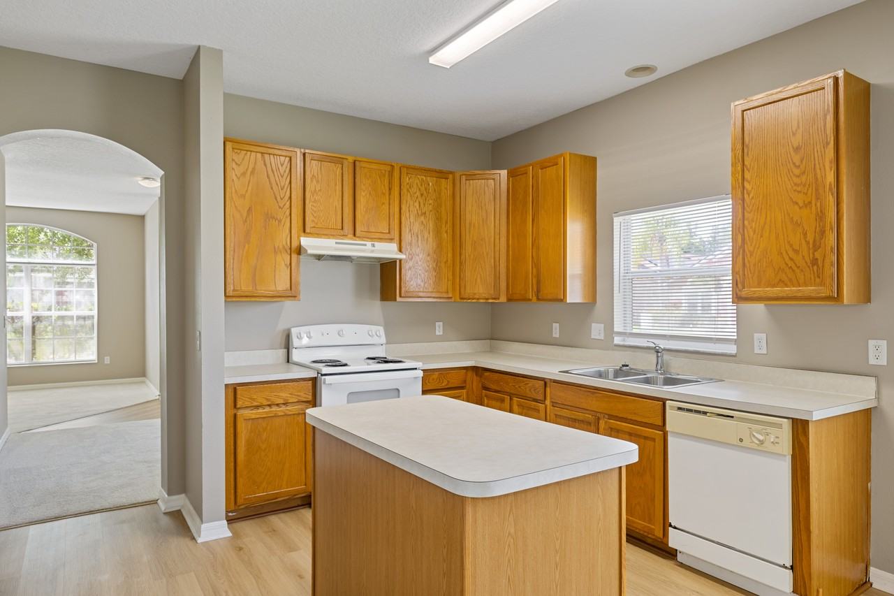 1209 Willow Branch Dr - Photo 7 of 24