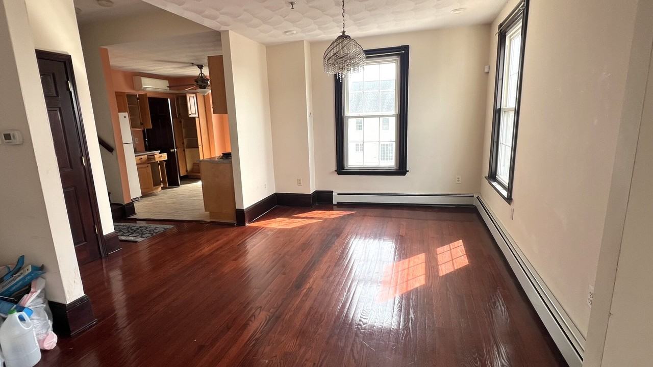 15 Locust St #3 - Photo 7 of 18