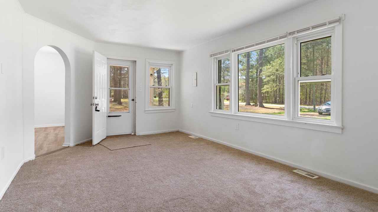 513 Truitt Chesapeake - Photo 3 of 20