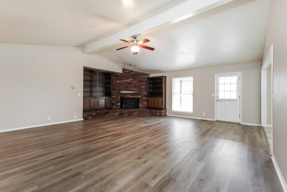 1112 Briar Bend Trl - Photo 5 of 16