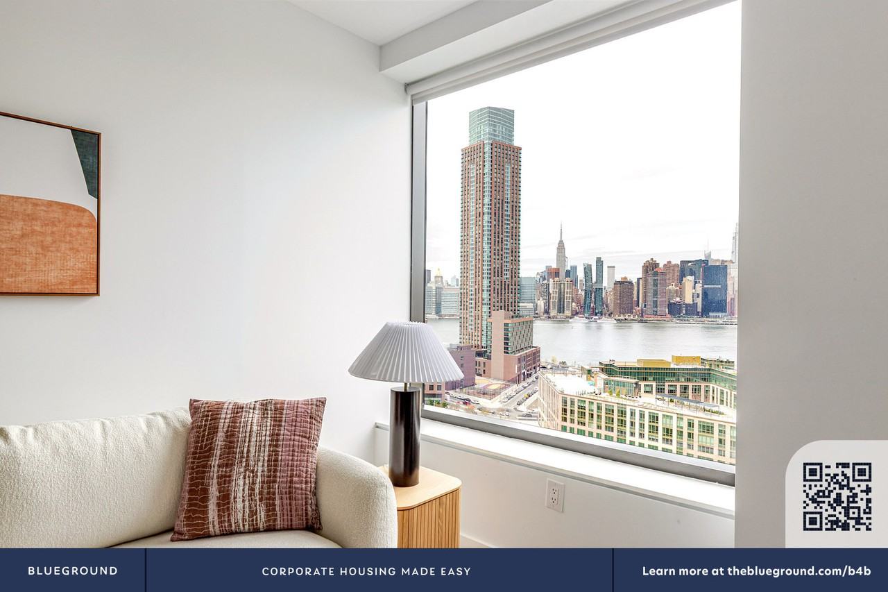 87 Commercial St #1812 - Photo 5 of 39