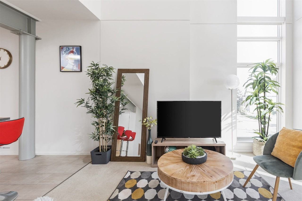 888 Massachusetts Ave #1014221P - Photo 3 of 19