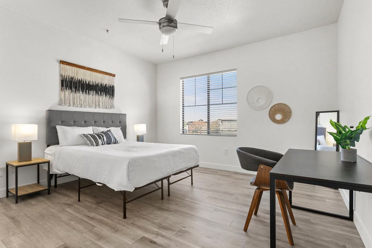 9450 West Cabela Drive - Photo 5 of 28