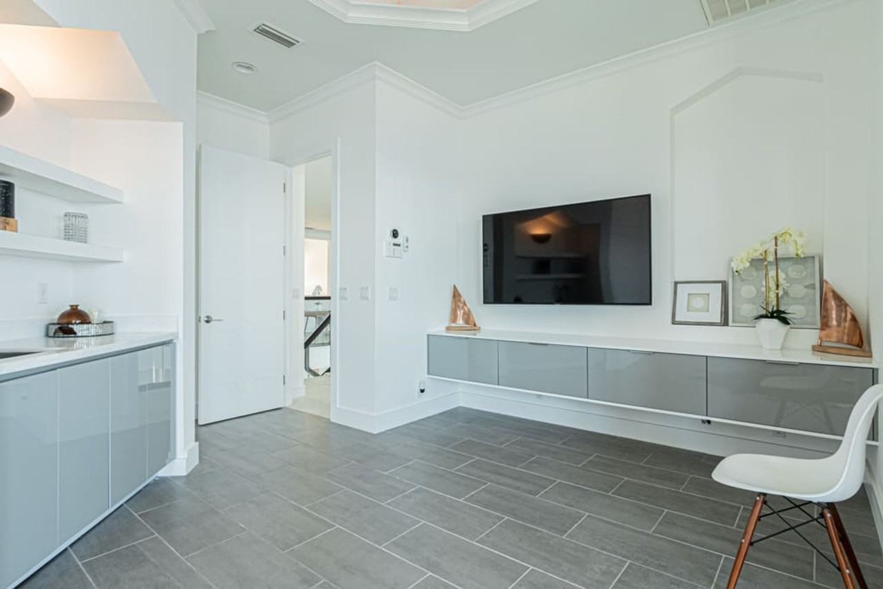 2418 Se 28th St #1028869P - Photo 7 of 50