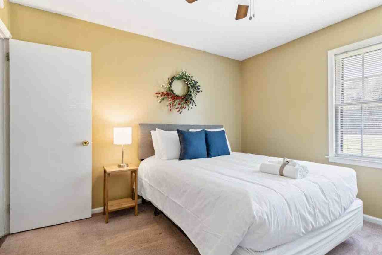 4243 Vaughn Rd #1043807P - Photo 2 of 50