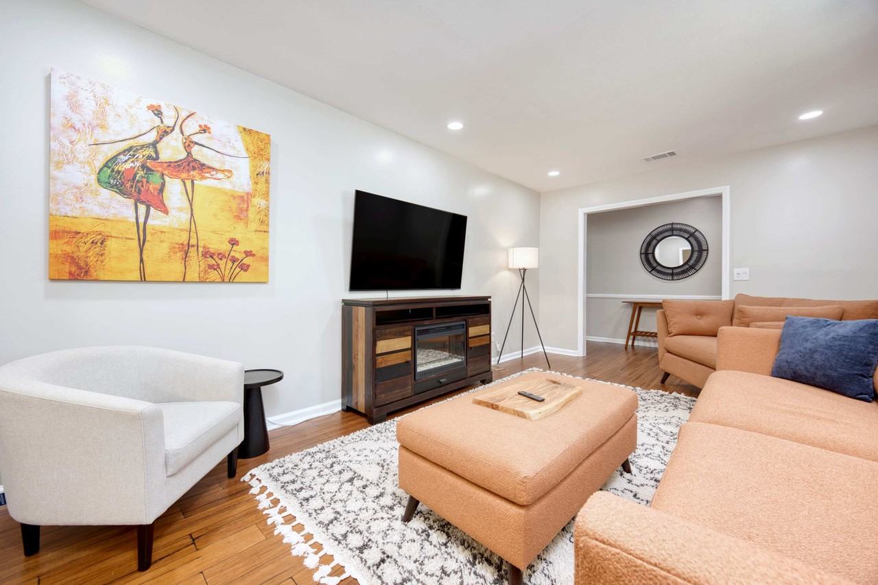 6280 Charing Dr #1043892P - Photo 4 of 50