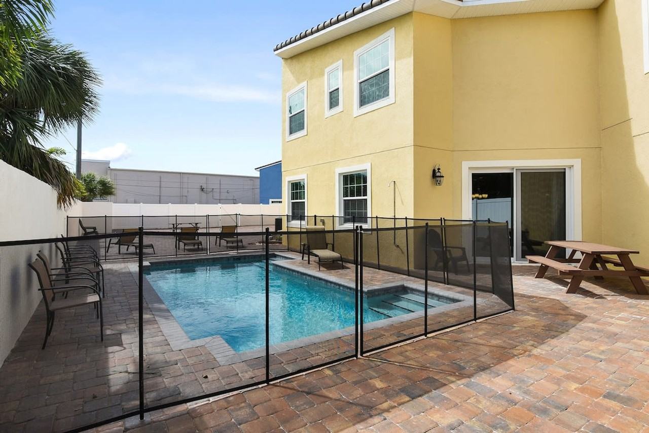 132 Mediterranean Way - Photo 3 of 42