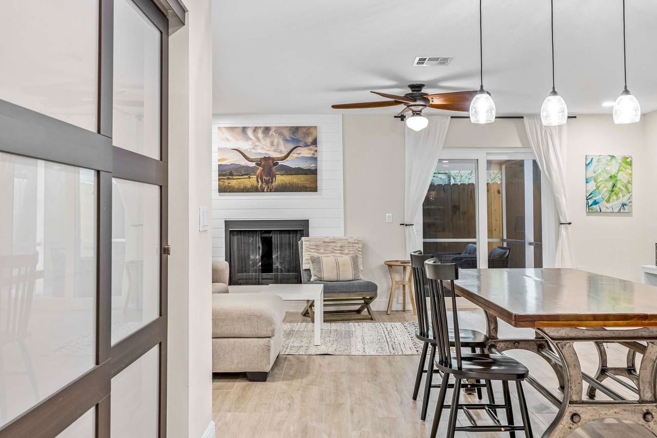 241 S Brevard Ave #1044472P - Photo 6 of 26