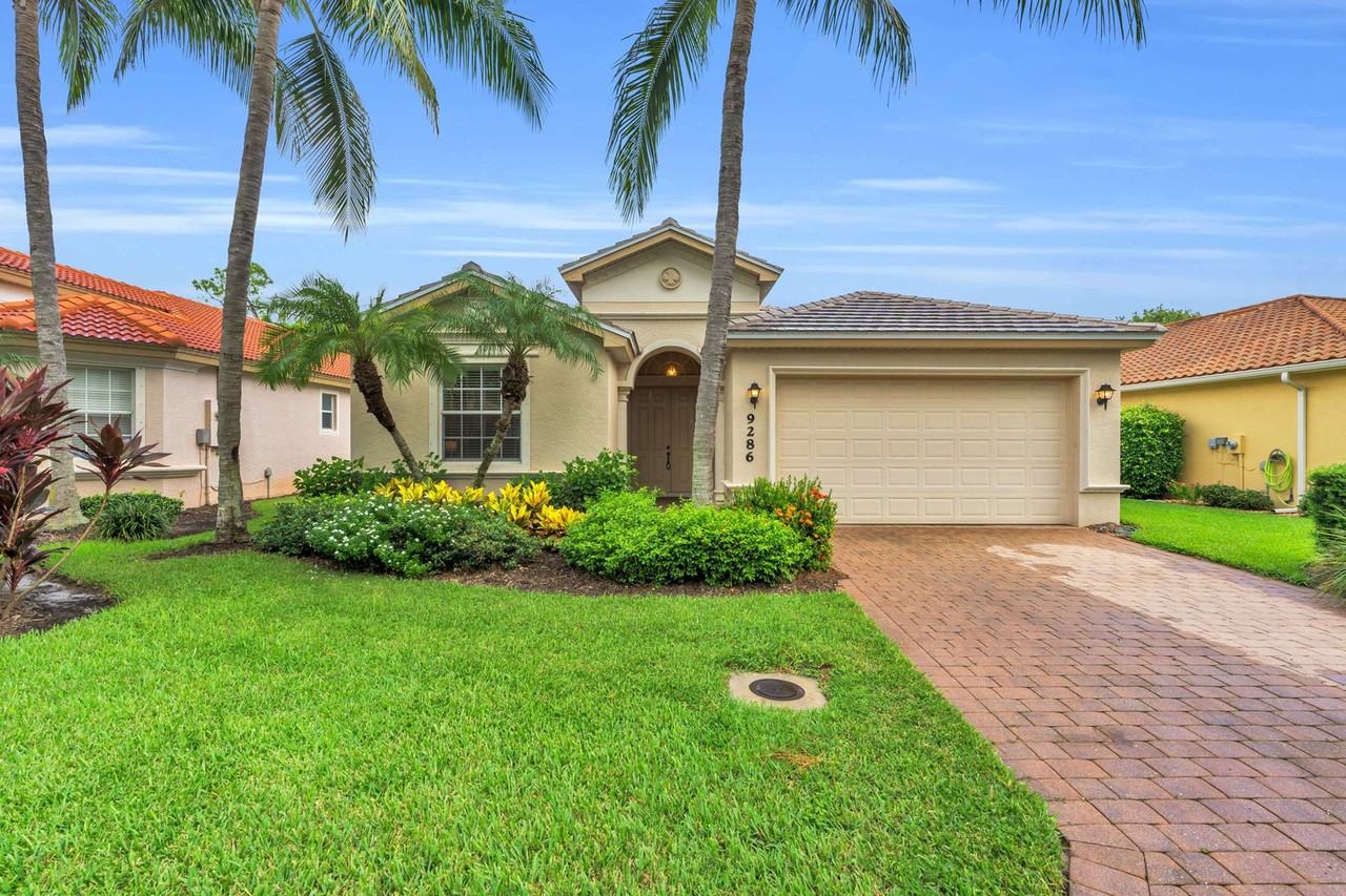 9286 Spanish Moss Way #1049683P - Photo 7 of 40