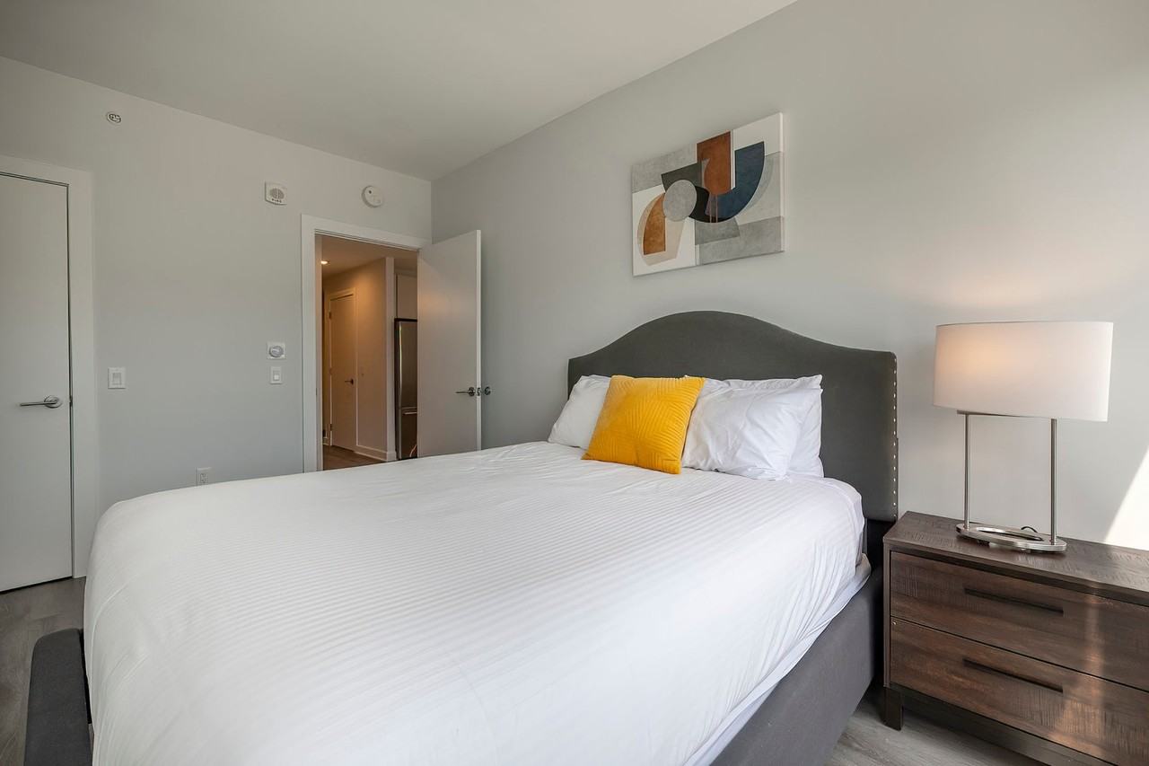 405 Atlantic St #1050390P - Photo 5 of 14