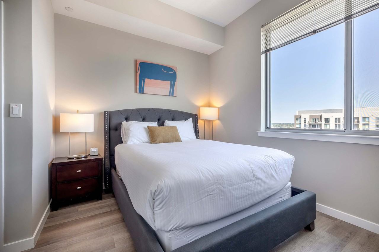 880 Pacific St #1050445P - Photo 4 of 9