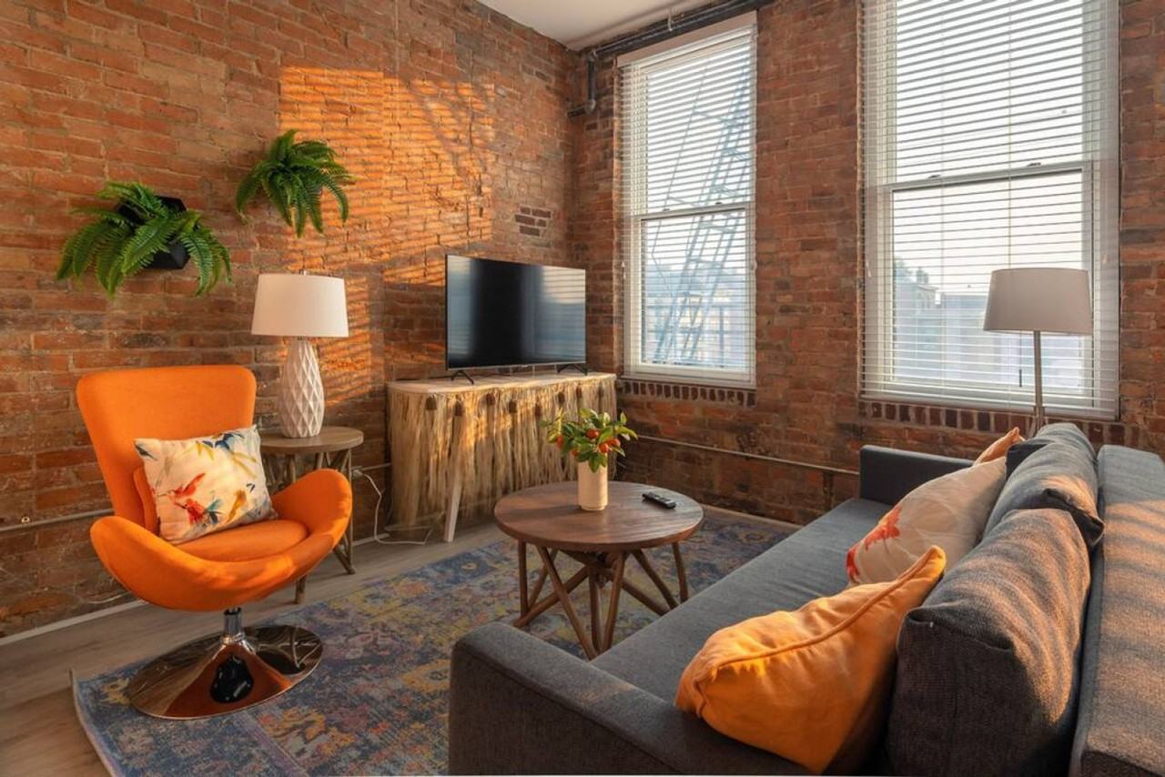 1906 Elm Street - Photo 4 of 50