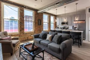 featured image of 1906 Elm St