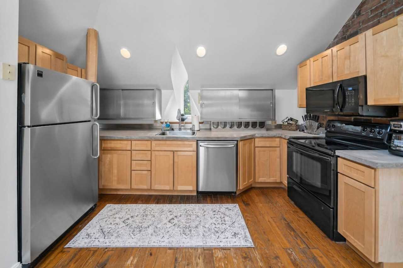 2584 Madison Rd #1056106P - Photo 5 of 29